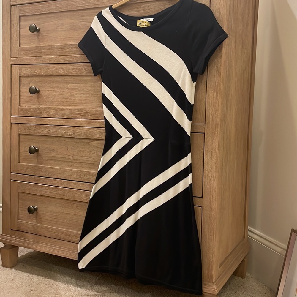 RARE ALICE + OLIVIA Geo Mod Mini Dress